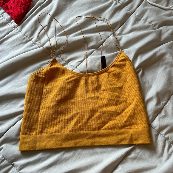Large urban outfitters spaghetti strap tank top yellow - Picture 2 of 2